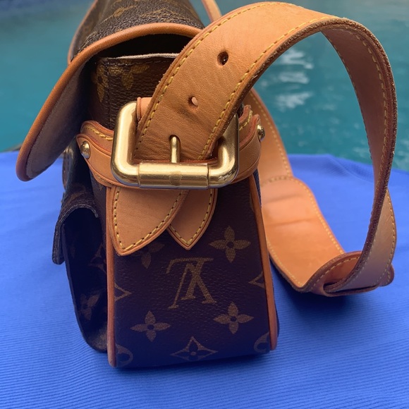 Authentic Preowned Louis Vuitton Shoulder Bag - Picture 6 of 14